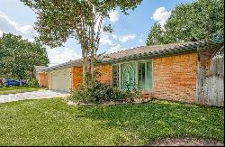 5610 Braesvalley Drive, Houston TX 77096