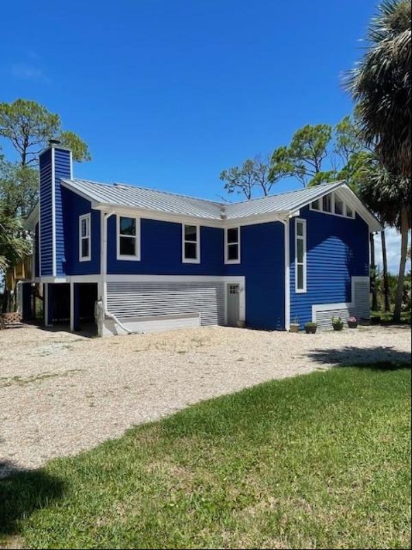 1735 Lark Ln, St. George Island FL 32328