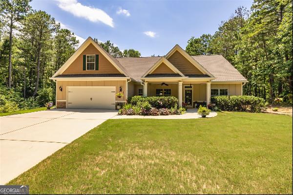 206 Cainbridge Park Drive, Newnan GA 30263