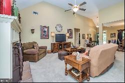 206 Cainbridge Park Drive, Newnan GA 30263