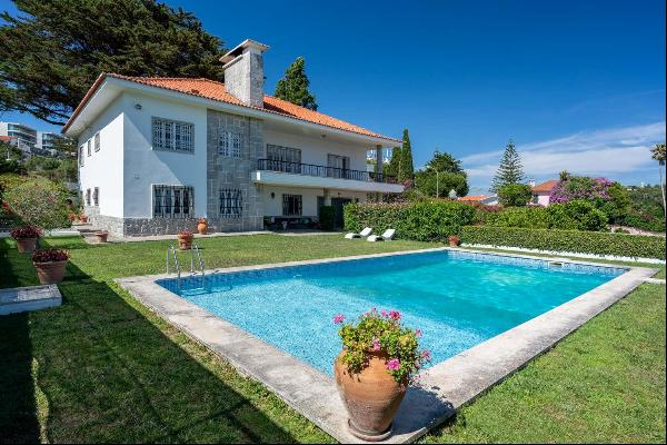 Beautiful 5-bedroom villa in Oeiras, Lisbon.