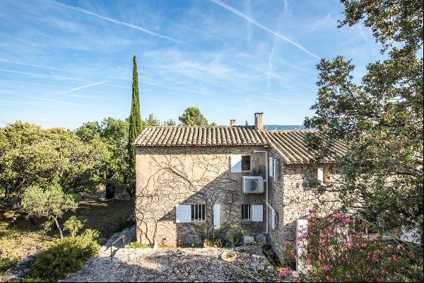 A traditional sheepfold set in over one and a half hectares of land.