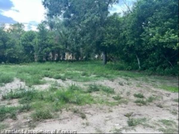 4719 1st Street, Sebring FL 33870