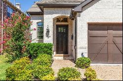 208 Highwood Trail, Lewisville TX 75056