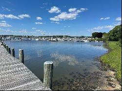 76 Old North Road, Stonington CT 06355