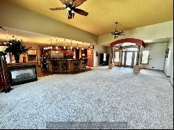 1542 Warbler Cir, Grand Island NE 68803