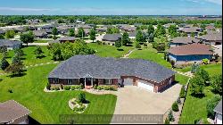 1542 Warbler Cir, Grand Island NE 68803