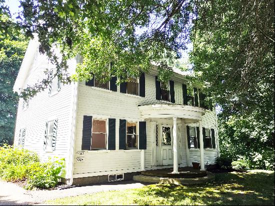 582 Massachusetts,Lexington, MA, 02421