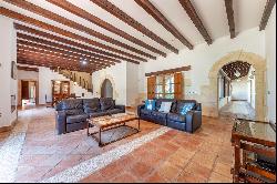 A unique luxury villa in a privileged setting in Elche