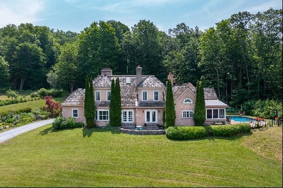 New World Meets Old in this French Country Inspired Estate