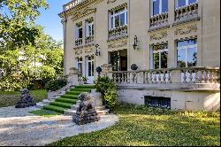 HISTORICAL MANSION - POOL AND OUTDOORS