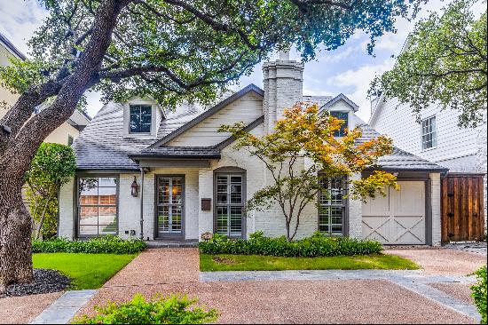 Expanded Cottage in The French Streets