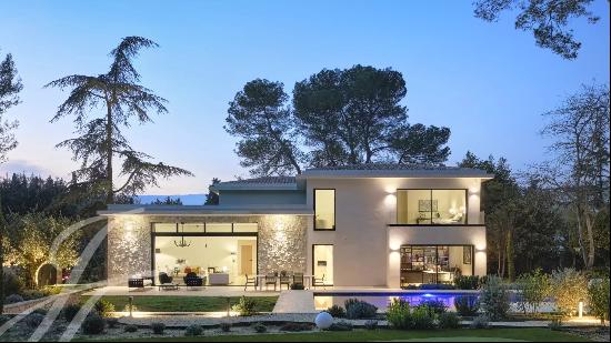 Sole Agent : New modern house - Etang de Mougins