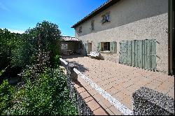 Lovely family house of 207m2 with swimming pool and open views in Bouc Bel Air