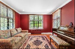 Clasic 4 Bedroom Old Edgemont Tudor