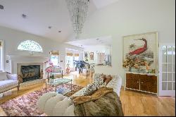 14 Presidential Drive, Kinderhook, NY 12106