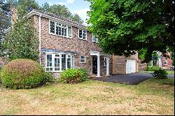 Pine Walk, Cobham, Surrey, KT11 2HJ