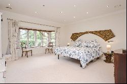 Leigh Place, Cobham, Surrey, KT11 2HL