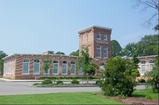 MILL CONDO WITH PRIVATE EXTERIOR ENTRANCE