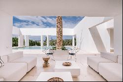 Stunning 5-bedroom villa for sale in Can Pep Simo, Ibiza