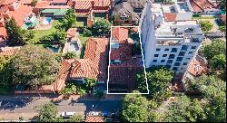 Strategically located plot in Barrio Recoleta