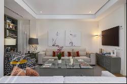 Luxury refurbishment with 2 large terraces in the heart of Lagasca Street