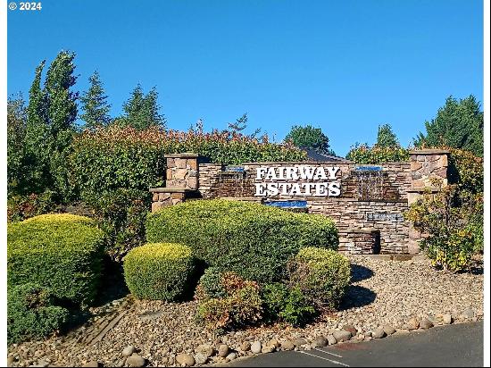 429 Fairway Estates Dr #21, Sutherlin OR 97479