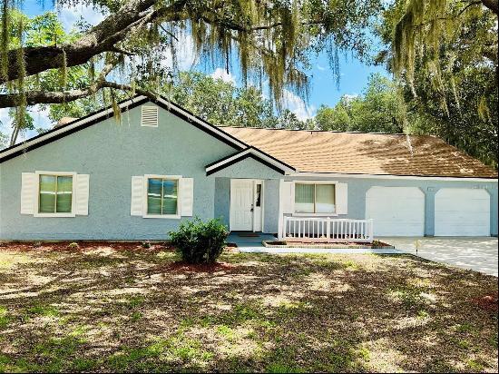 1021 Hickory Road, Ocala FL 34472