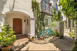 218 Santa Barbara Street Unit B, Santa Barbara CA 93101