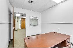 264 N Main St #1, East Longmeadow MA 01028