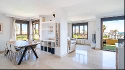 Spacious first line apartment with sea views for sale in Portixo, Palma de Mallorca 07006