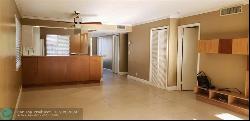 331 Lakeview Dr #206, Weston FL 33326