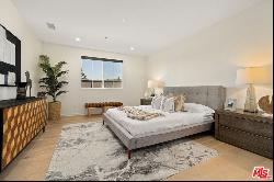 4240 Laurel Canyon Boulevard Unit 403, Studio City CA 91604