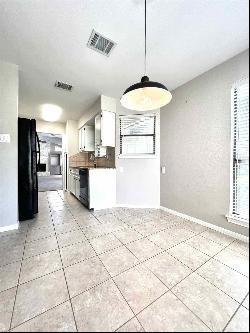 11512 Tin Cup Dr Unit 301, Austin TX 78750