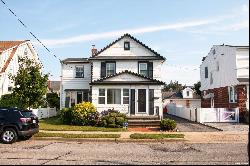 31 Dow Avenue, Mineola NY 11501