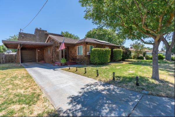 615 Page Avenue, Los Banos CA 93635