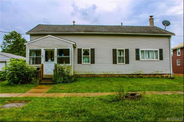 9 Sleeper Street, Middleport NY 14105