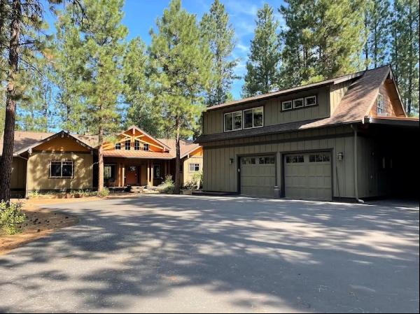 17046 Cooper Drive, Bend OR 97707