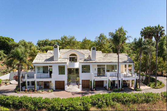 Stunning Mountain View Estate