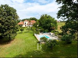 LOVELY MASTER HOUSE IN THE BEARN WITH SWIMMING POOL