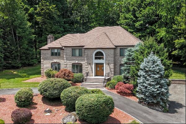 14 Surrey Lane, Mahwah, NJ, 07430, USA