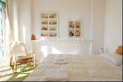 Elegant seafront apartment in Viareggio