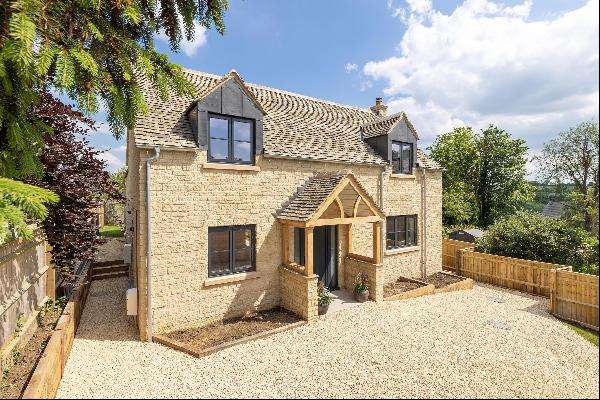 A beautifully presented, stylish property on the edge of this popular market town