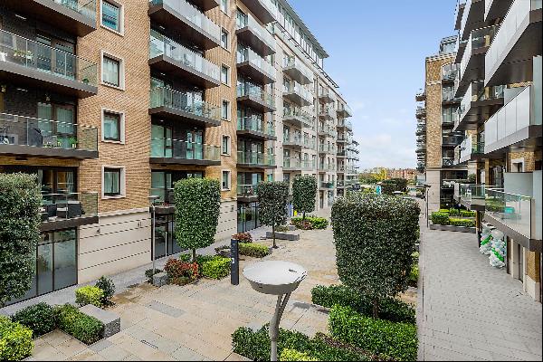 A fantastic two-bedroom, first floor apartment within the award-winning Fulham Reach devel