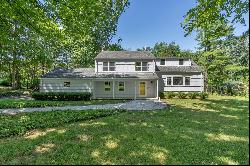 18 Deerfield Rd, Mendham Borough, NJ 07945