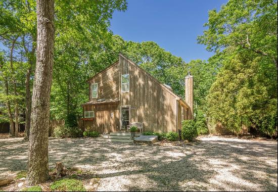 East Hampton Springs Cottage