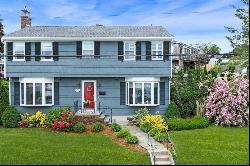 3 Bedroom Colonial with Harbor Views