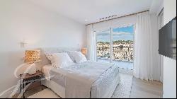 Cannes Amazing harbour view top floor 4-room apartment