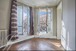 Beautiful apartment with unobstructed view of the city hall