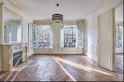 Beautiful apartment with unobstructed view of the city hall